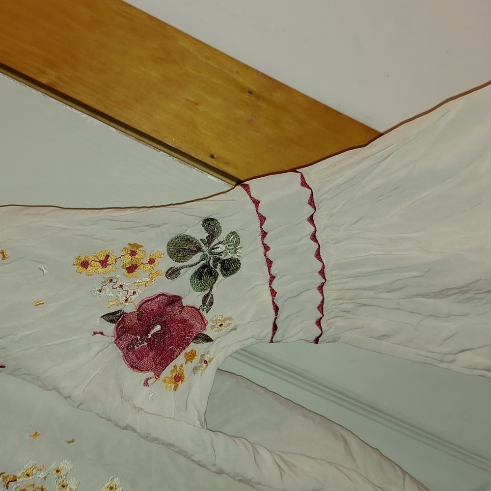 Floral top - Picture 5 of 6